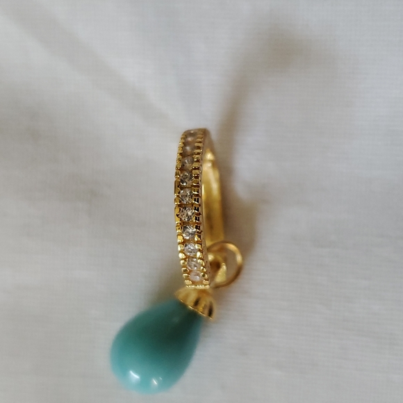 Ear rings with interchangeable pieces - Picture 3 of 11